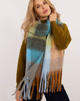 Shawl model 200279 AT
