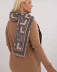 Shawl model 200540 AT