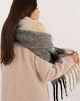 Shawl model 203176 AT