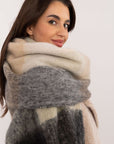 Shawl model 203176 AT