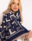 Shawl model 205966 AT