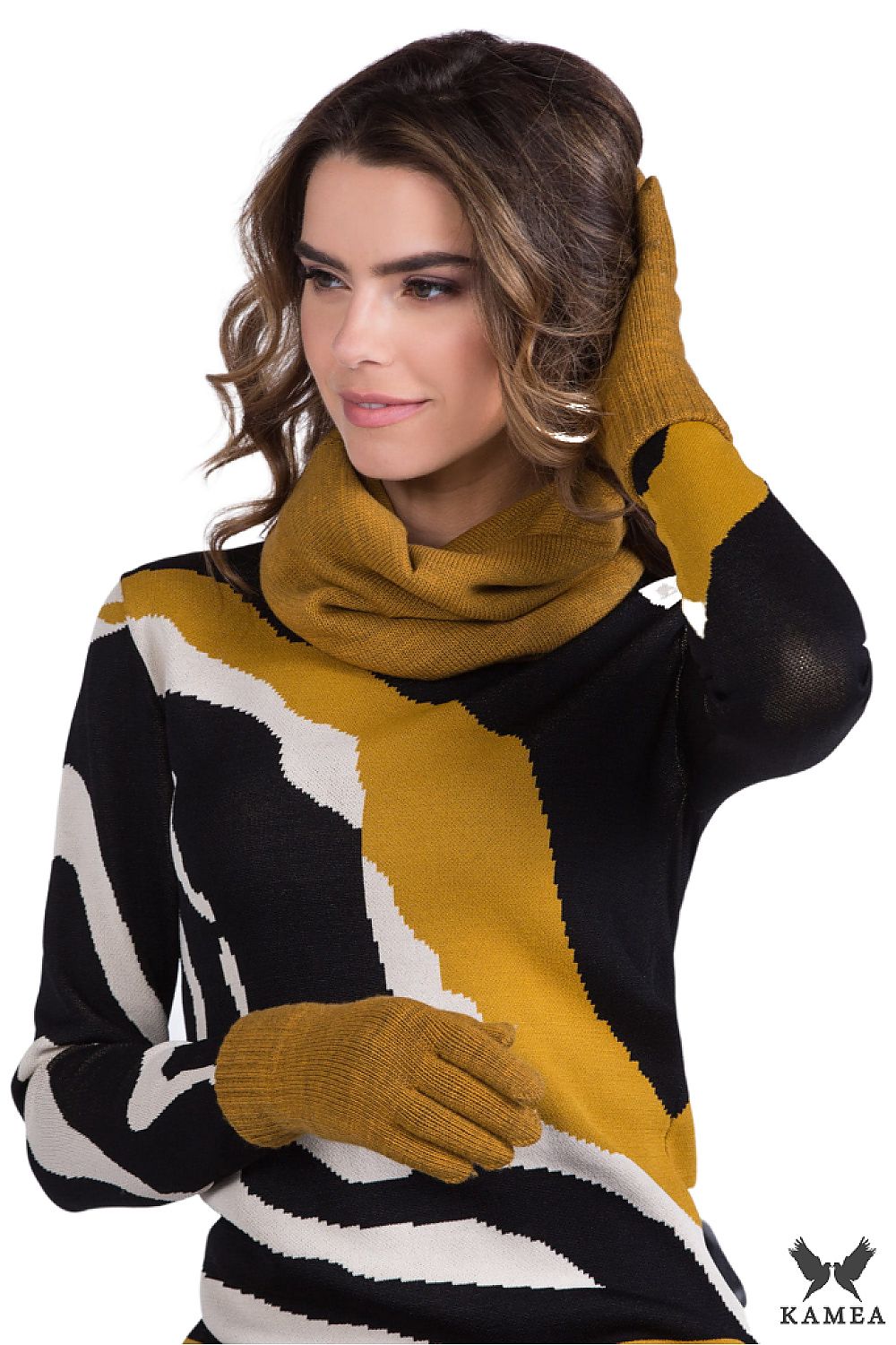  Infinity Scarf model 205665 Kamea 