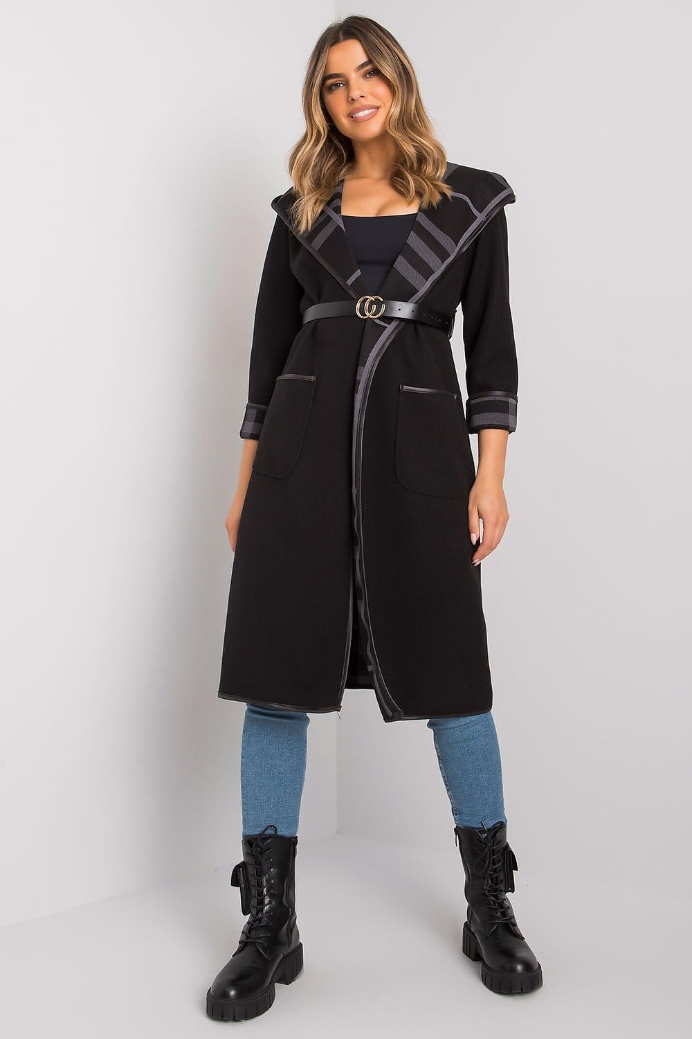  Coat model 160421 Italy Moda 